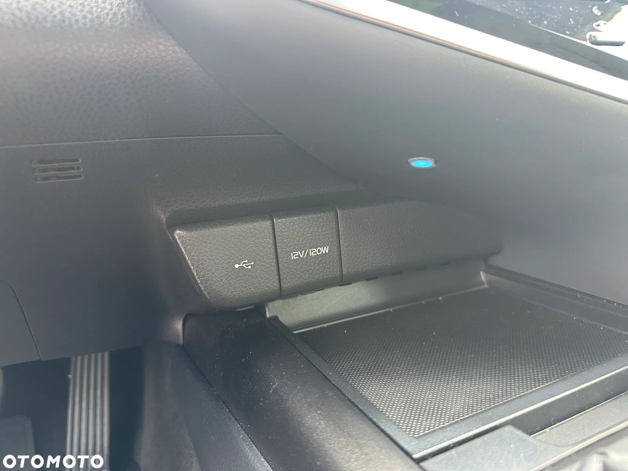 Toyota Camry 2.5 Hybrid Prestige CVT - 22