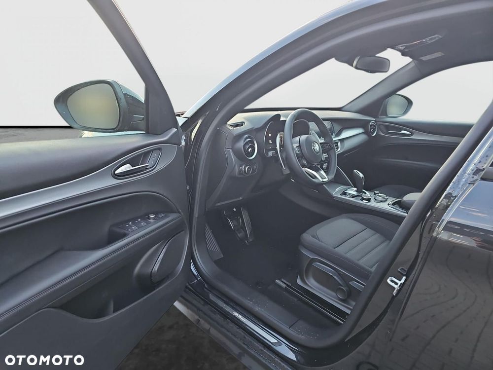 Alfa Romeo Stelvio 2.0 Turbo Sprint Q4 - 10