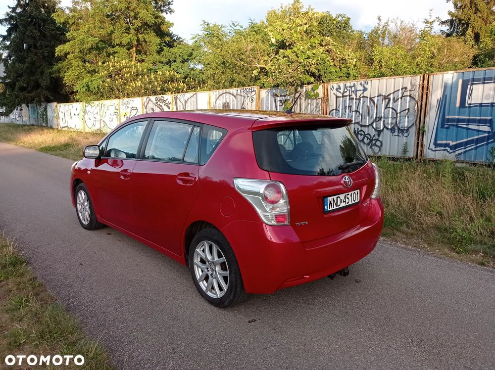 Toyota Verso 2.0 D-4D Premium - 3