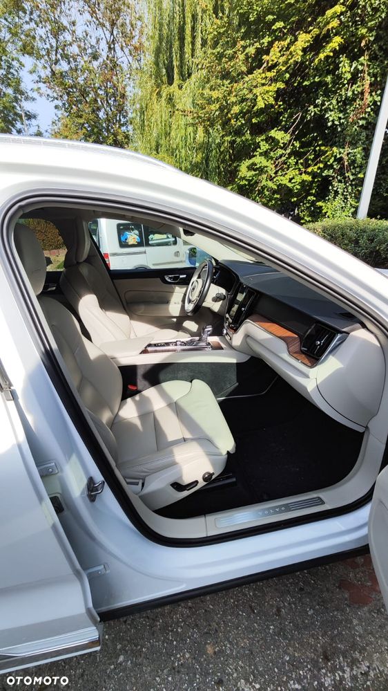Volvo Xc 60 2018 photo 5