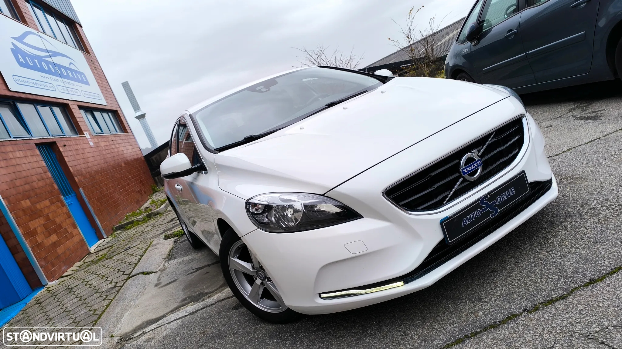 Volvo V40 1.6 D2 Eco Momentum - 9