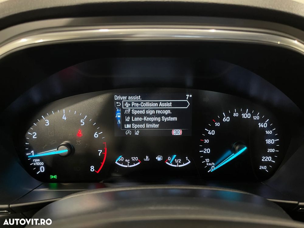 Ford Focus 1.0 EcoBoost MHEV Titanium - 25