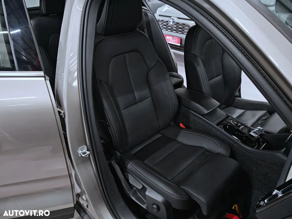 Volvo XC 40 T2 AT8 Momentum - 9