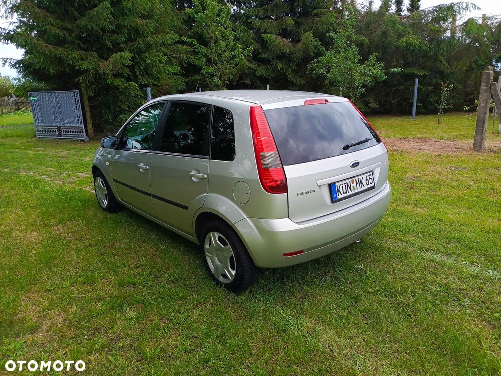Ford Fiesta 1.4 Connection - 12
