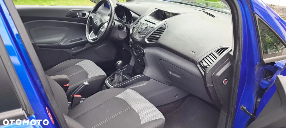 Ford EcoSport 1.5 TDCi TITANIUM - 9