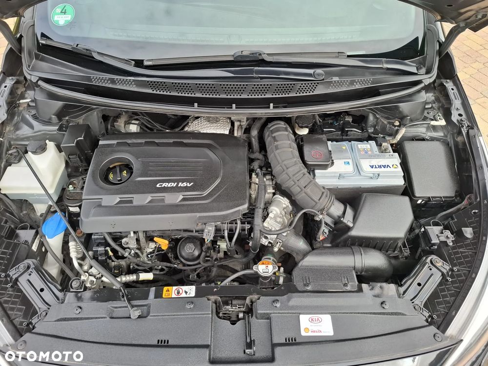 Kia Ceed 1.6 CRDi 136 ISG GT Line - 30