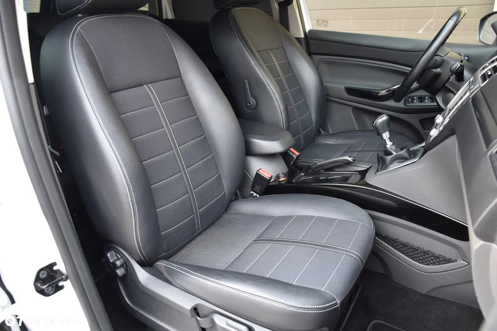 Ford Kuga 2.0 TDCi 4x4 Titanium - 20