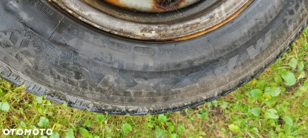 215/70/15 c maxxis van smart snow - 2