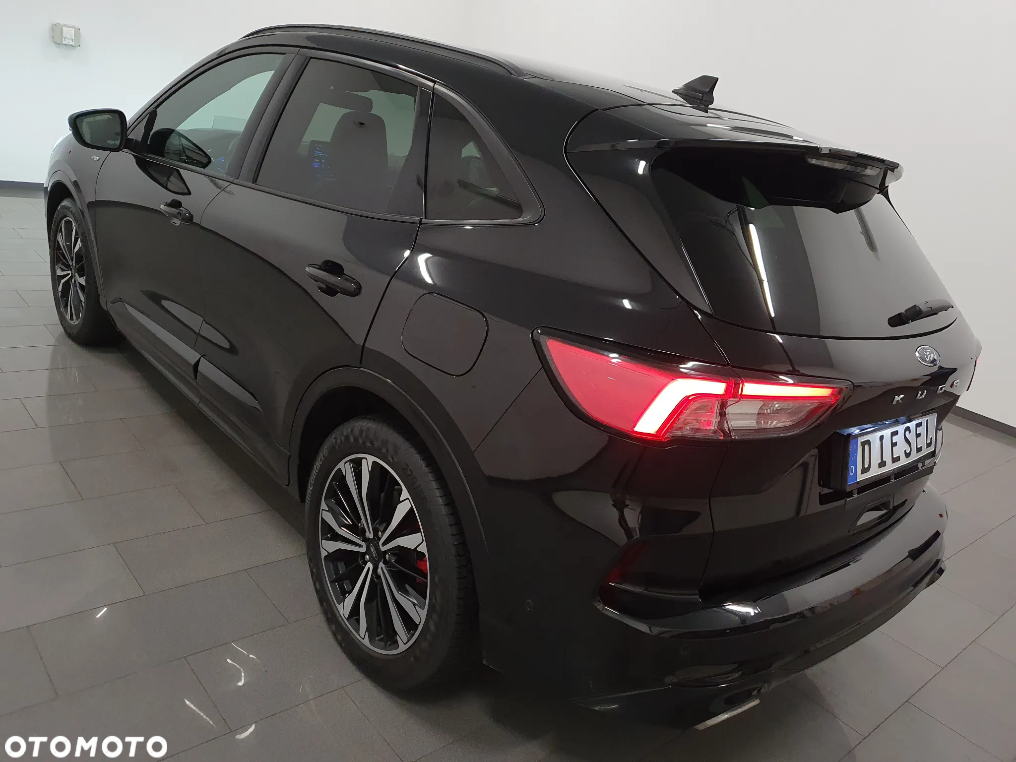 Ford Kuga 1.5 EcoBlue FWD ST-Line X - 5