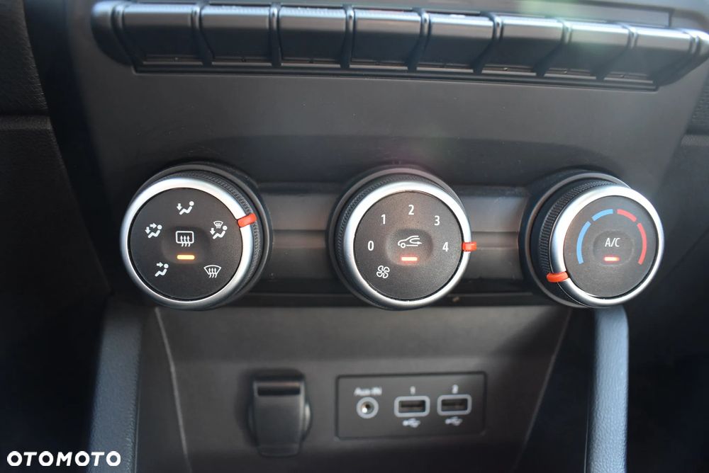 Renault Clio 1.0 TCe Equilibre - 26