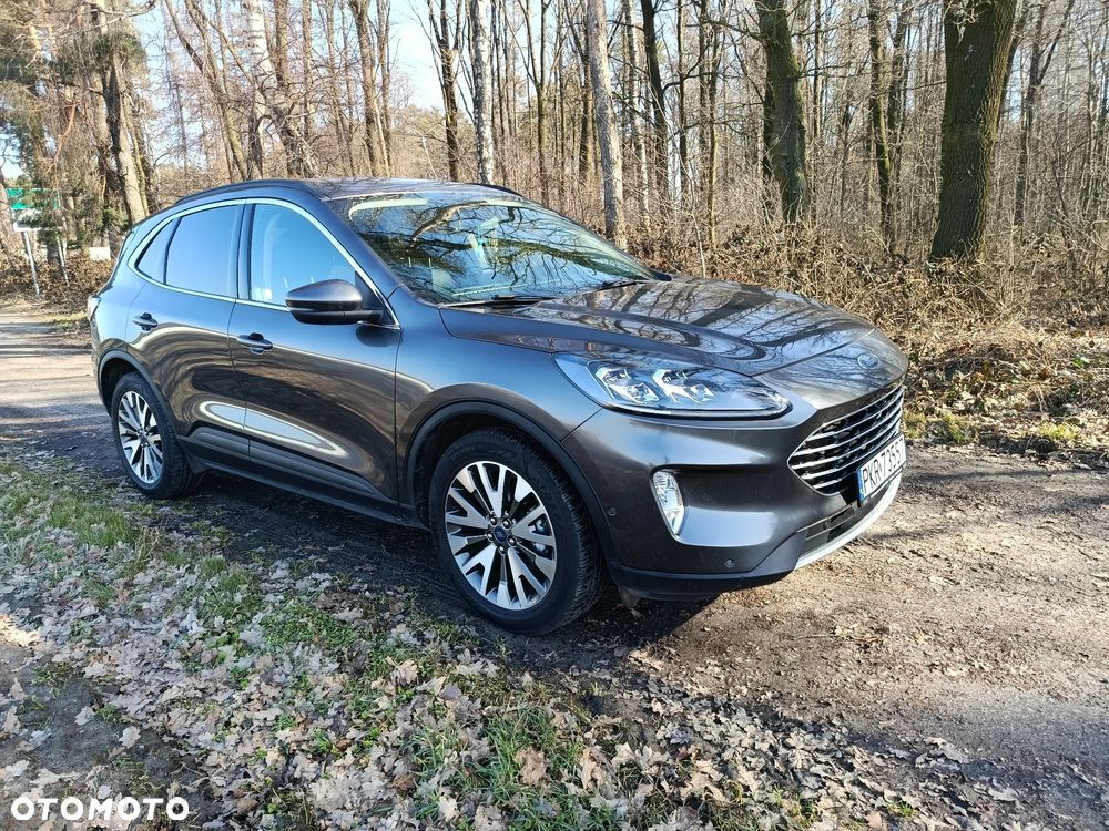Ford Kuga - 1