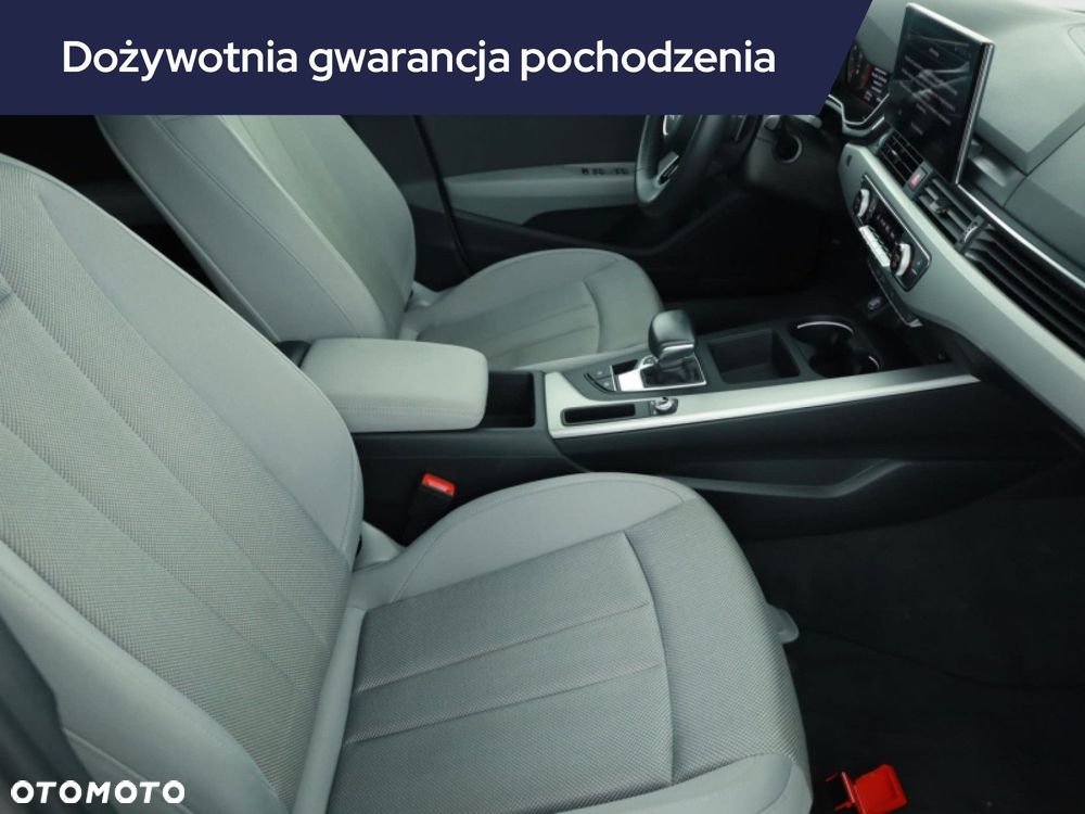Audi A4 Limousine - 9
