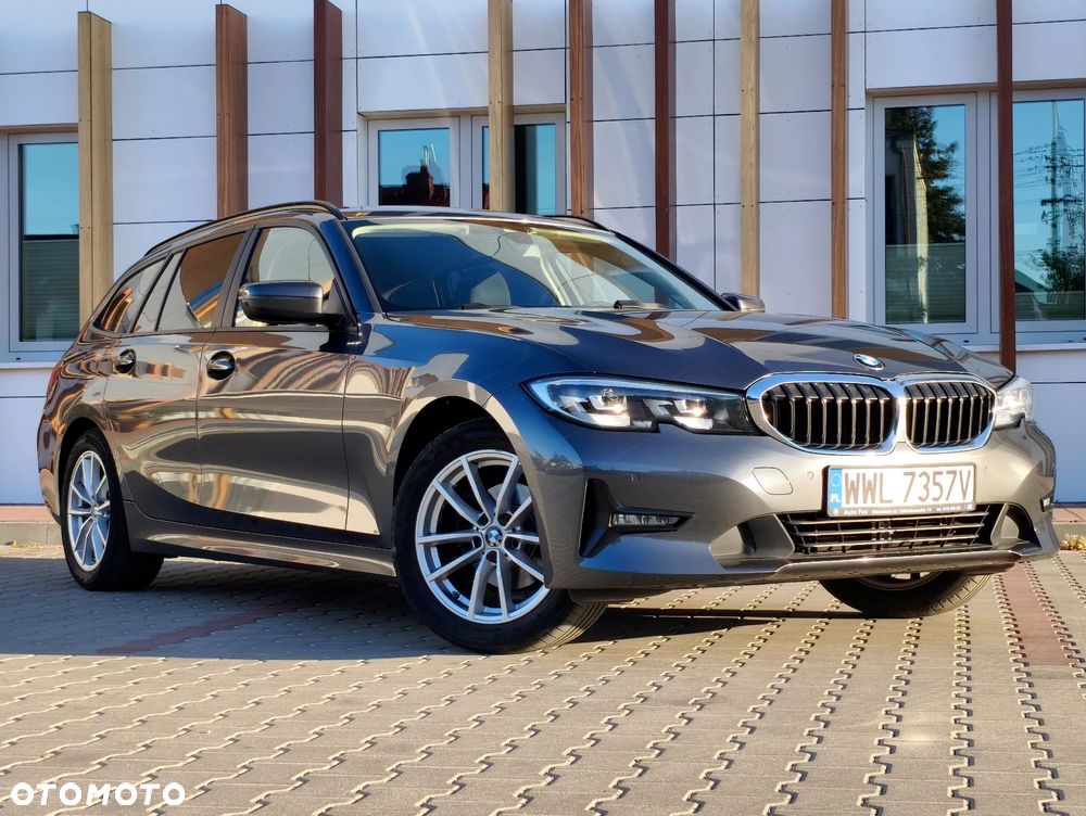 BMW Seria 3 318d Advantage - 32