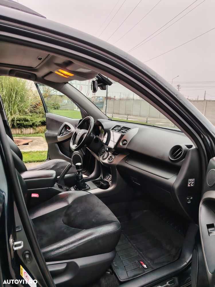 Toyota RAV4 2.2 D-4D Comfort - 10