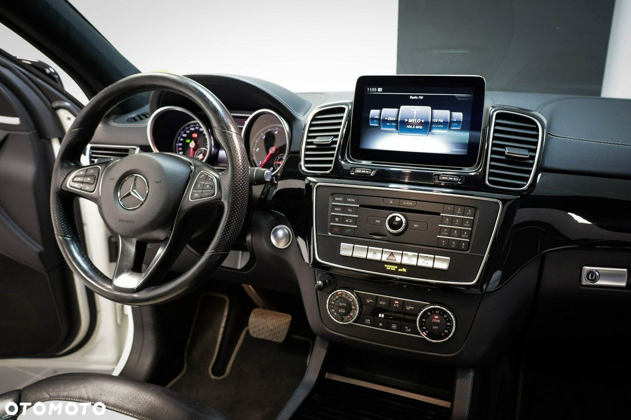 Mercedes-Benz GLE - 10