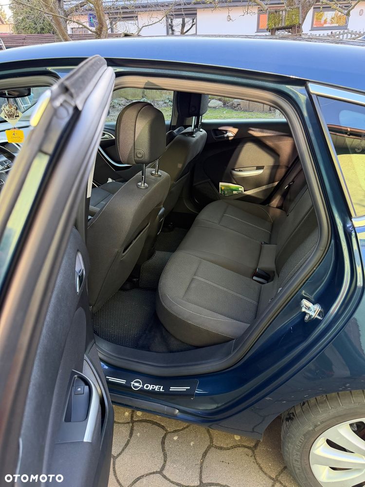 Opel Astra 1.3 CDTI Cosmo ecoFLEX - 10