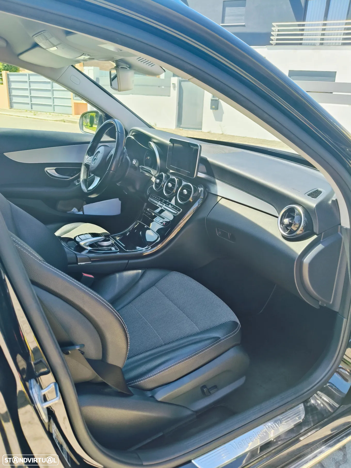 Mercedes-Benz C 350 e - 8