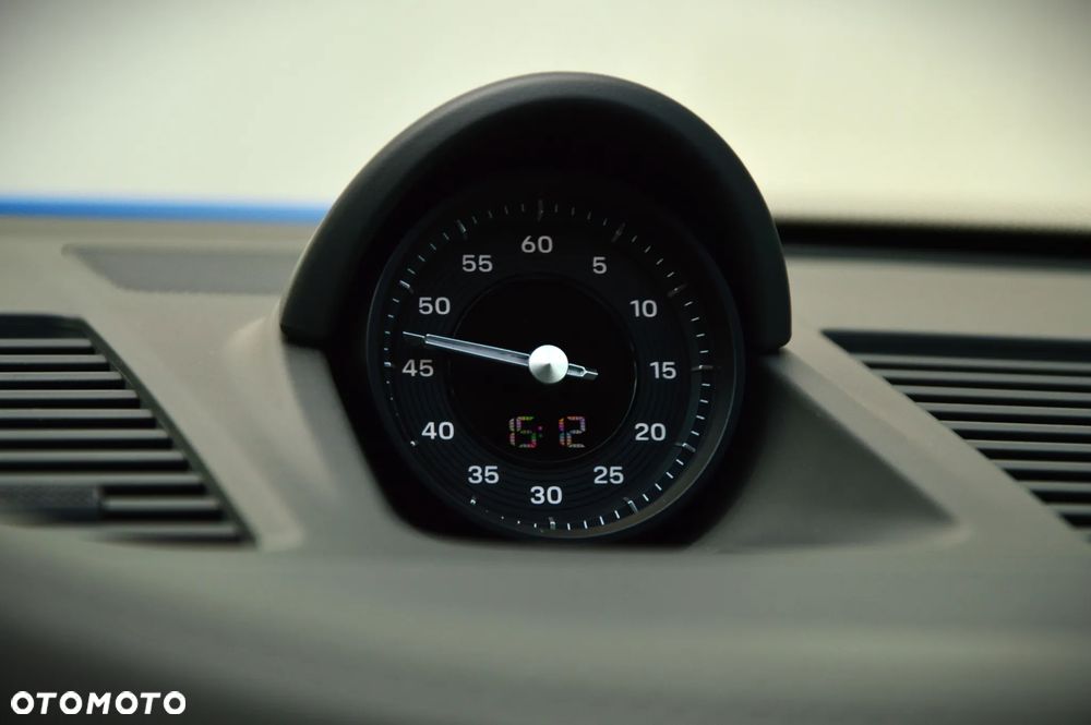 Porsche 911 Carrera 4S - 31
