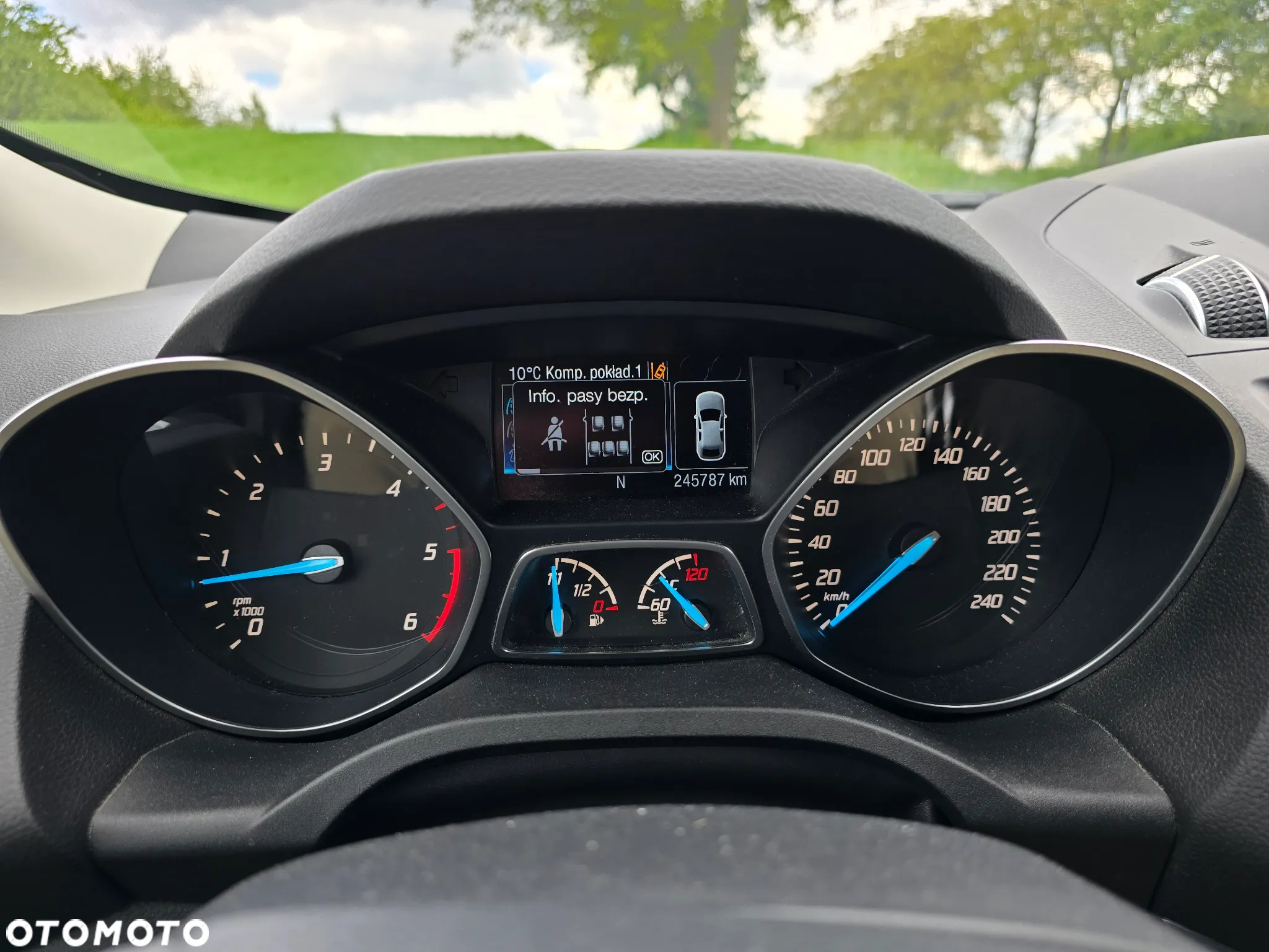 Ford Kuga 2.0 TDCi 4x4 Individual - 12