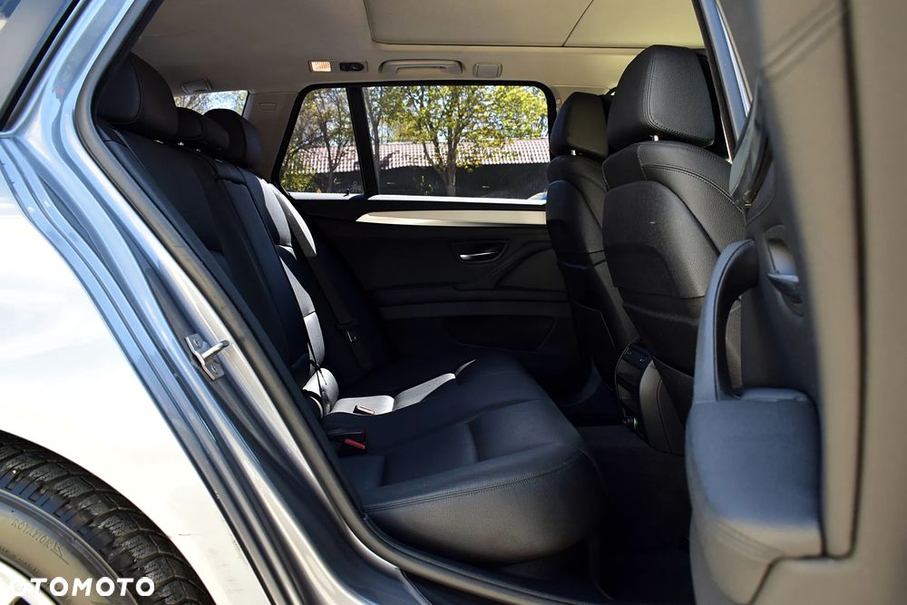 BMW Seria 5 520d xDrive Sport Line - 8