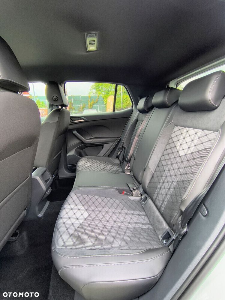 Volkswagen T-Cross - 26