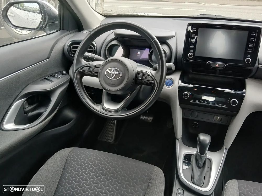 Toyota Yaris Cross 1.5 HDF Comfort Plus - 15