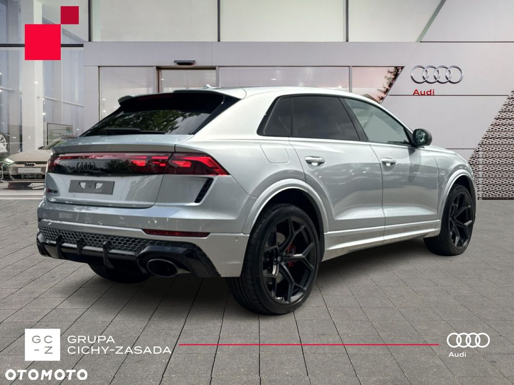 Audi RS Q8 - 5