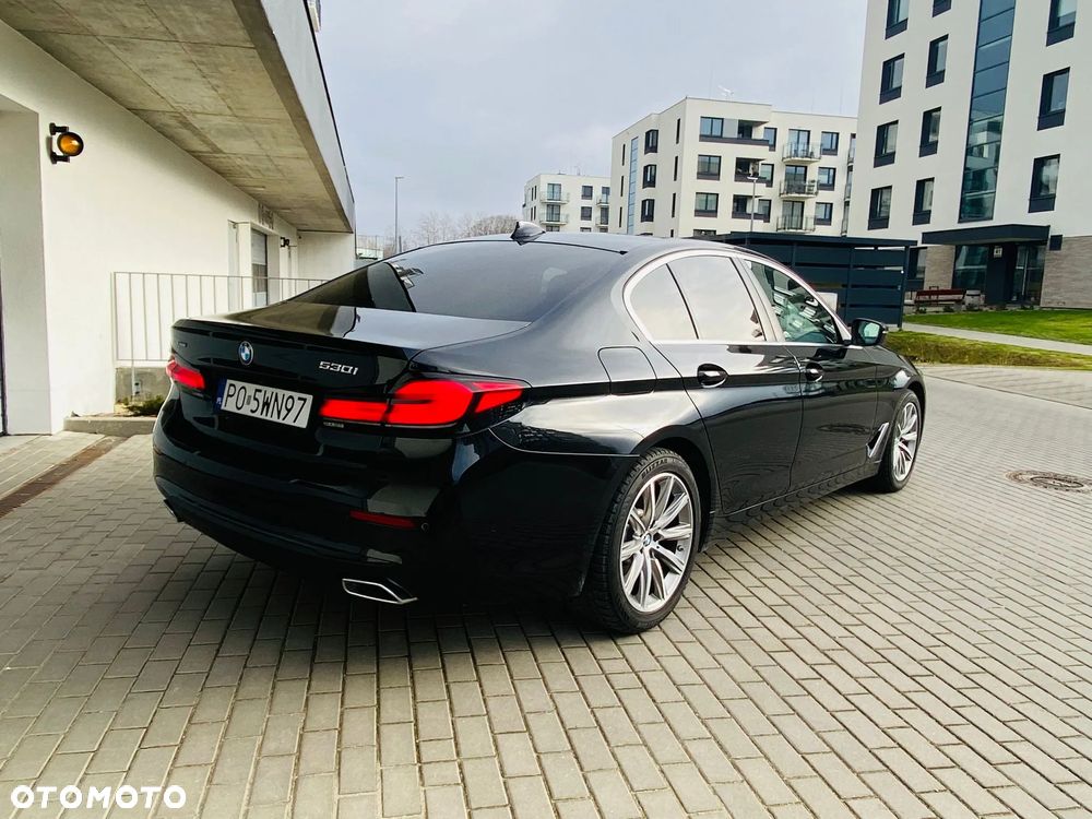 BMW Seria 5 530i xDrive - 4