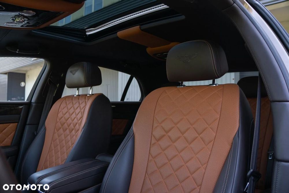 Bentley Flying Spur - 16