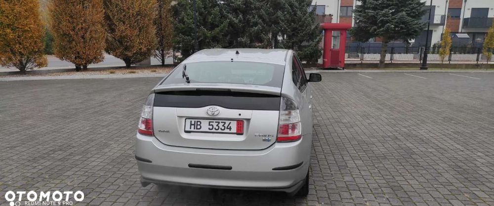 Toyota Prius (Hybrid) Sol - 6