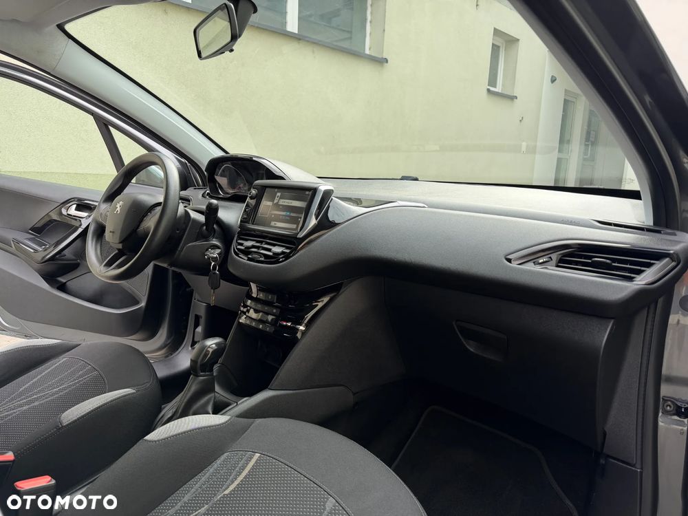 Peugeot 208 PureTech 82 Active - 13