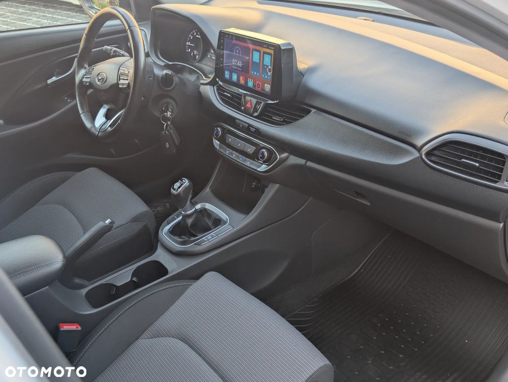 Hyundai i30 1.0 T-GDI Classic + - 10