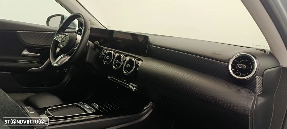 Mercedes-Benz A 250 e - 20