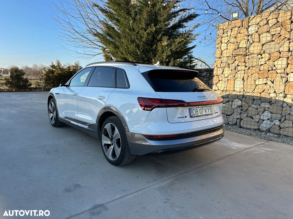 Audi e-tron 55 quattro advanced - 8