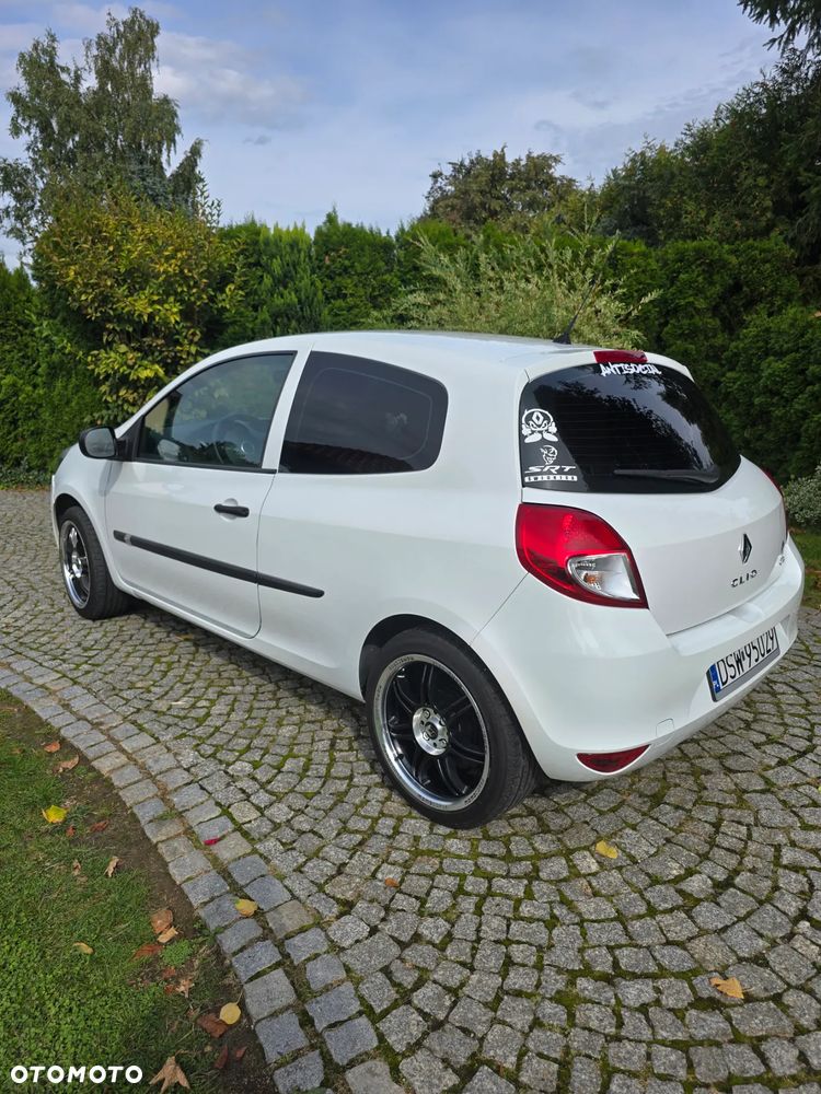 Renault Clio - 4