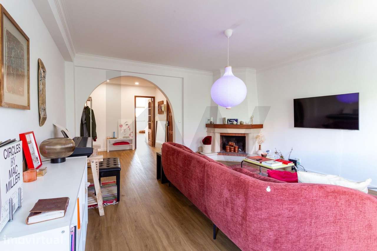 Apartamento T3 em Alcochete | Transformado em T2 com Sótão Aproveitado - Grande imagem: 4/43