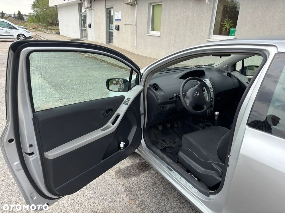 Toyota Yaris 1.3 Luna A/C - 18