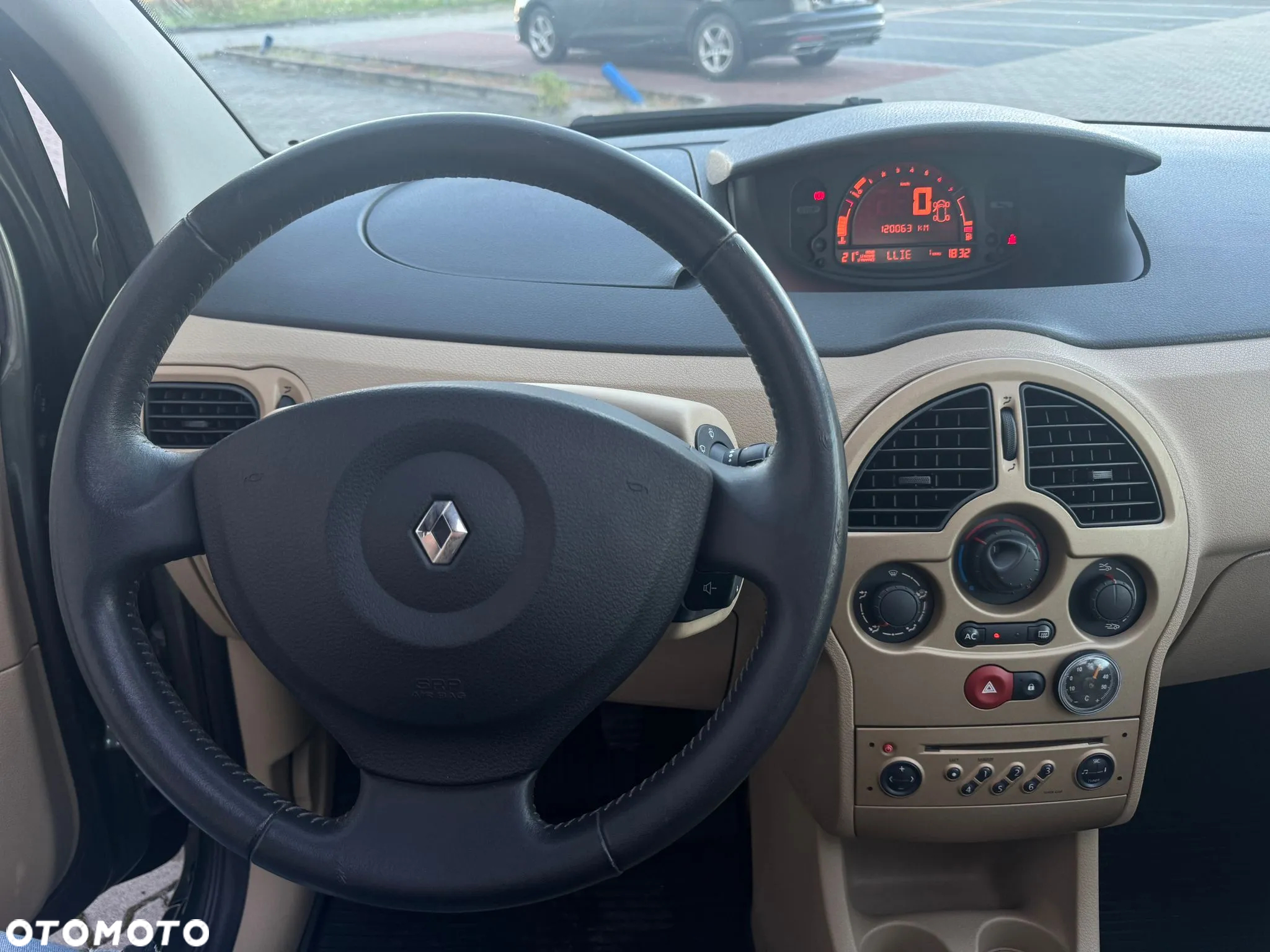 Renault Modus - 12