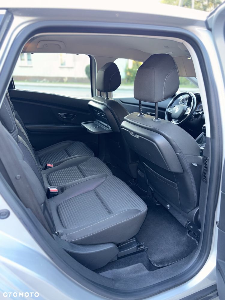 Renault Scenic - 6