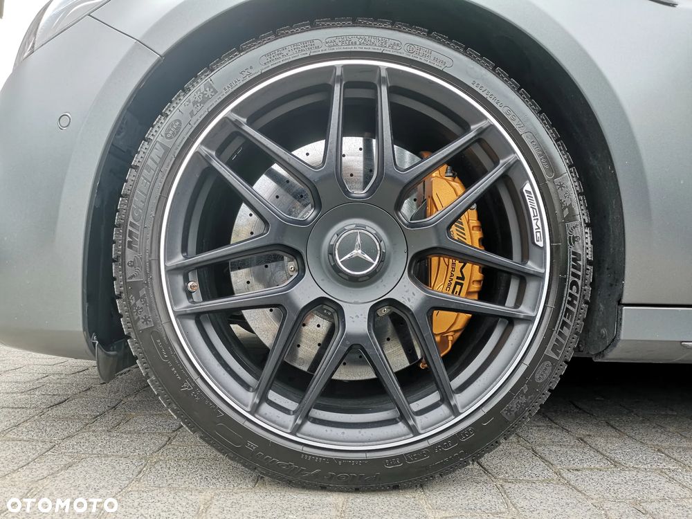 Mercedes-Benz Klasa E AMG 63 S 4-Matic+ - 31