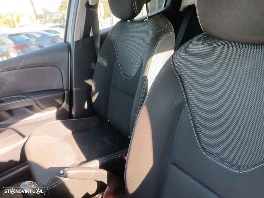 Renault Clio 1.5 dCi Confort - 11
