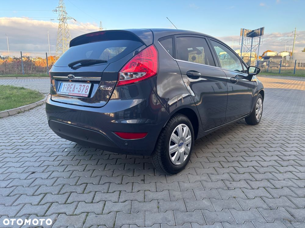 Ford Fiesta 1.6 TDCI Titanium - 18