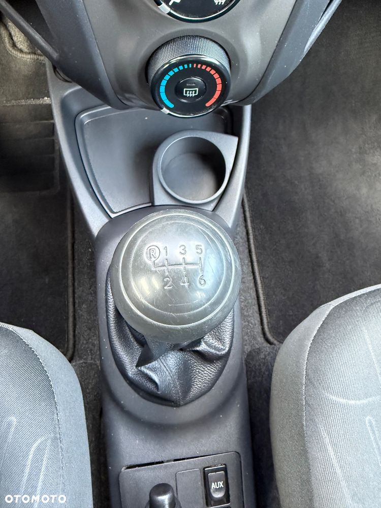 Toyota Yaris 1.33 VVT-i Cool - 24