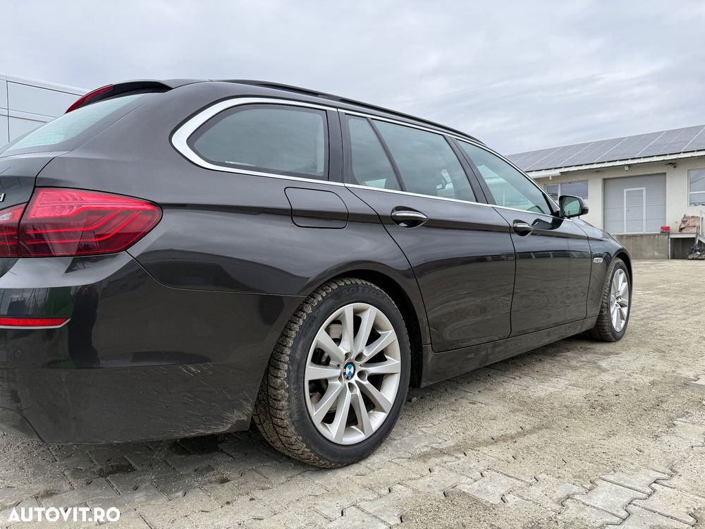 BMW Seria 5 525d Aut. Luxury Line - 4
