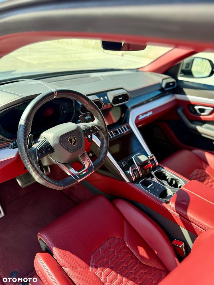 Lamborghini Urus Standard - 21