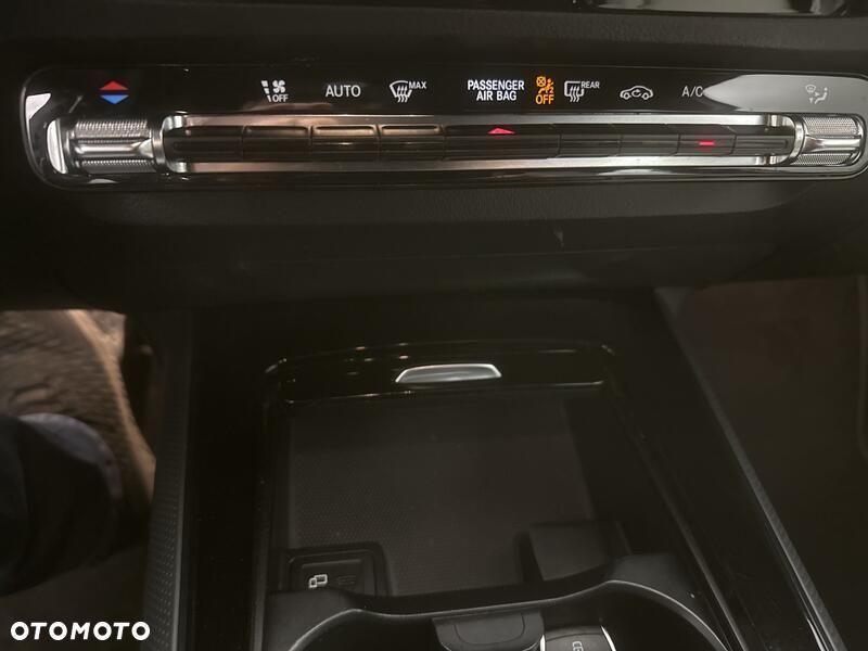 Mercedes-Benz GLA 200 Style - 15