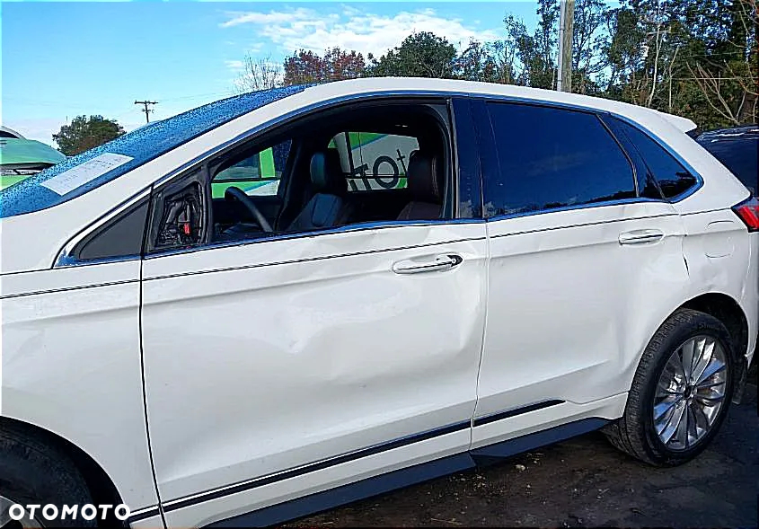 Ford Edge - 9