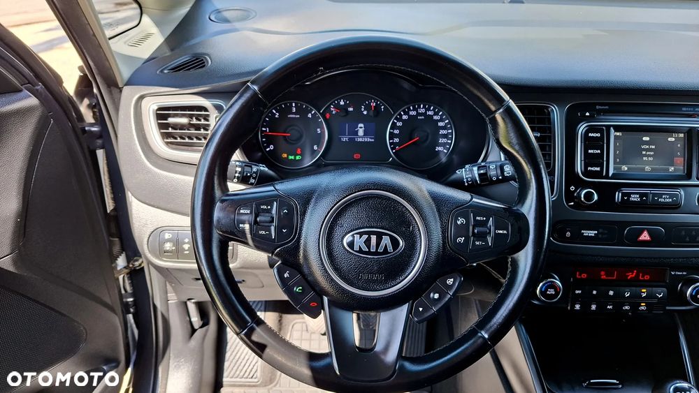 Kia Carens 1.7 CRDi Spirit - 34