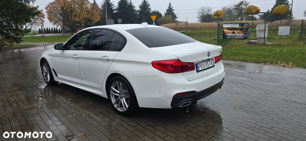 BMW Seria 5 520d M Sport - 6