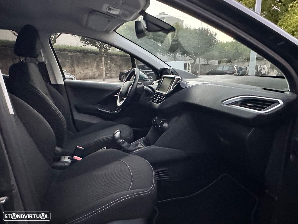 Peugeot 208 1.6 BlueHDi Style - 46